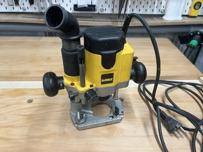 DEWALT DW621 Router Router | Old Model with Lock Switch - Image 1 of 2