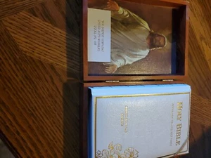 1976 The Holy Bible PRINCE OF PEACE Edition Concordance in Cedar Wood Box INDEX - Picture 1 of 4
