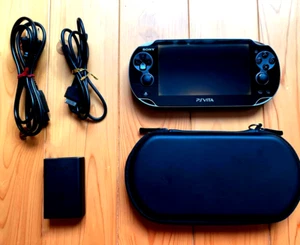 PS Vita SONY PCH-1000 Black Wi-Fi LCD w/ Charger, Case,8GB Card Japan - Picture 1 of 3
