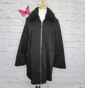 Cappotto donna INC taglia M nero zip davanti collo pelliccia sintetica con pieghe dietro nuovo senza etichette - Foto 1 di 8