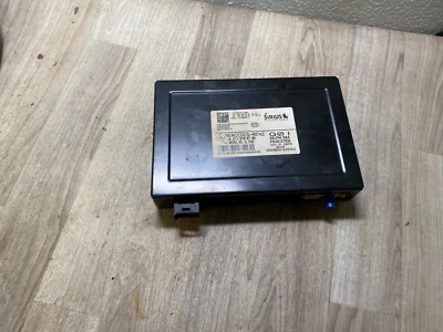 MÓDULO DE CONTROL RECEPTOR RADIO SATÉLITE MERCEDES BENZ E550 CLS63 CLK OEM SIRIUS Foto 1 de 4