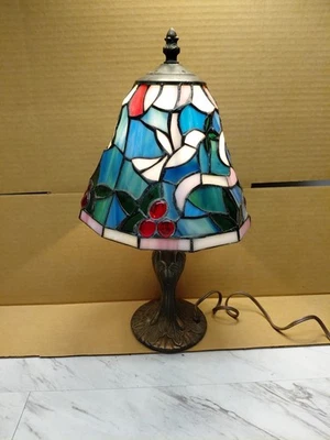 VTG Tiffany Style 15 Lamp  Blue/green/birds Glass ,bronze Metal Base Table Light - Image 1 of 4
