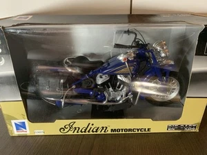 Modelo de motocicleta Indian Chief 1998 vintage escala 1/6 azul coleccionable nuevo ray - Imagen 1 de 6