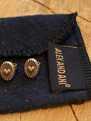 Pendientes Alex and Ani "CORAZONES" Love tono plata poste nuevos sin etiquetas Foto 1 de 3