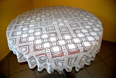 Tovaglia rotonda a Filet • Ricamo a mano • Lino •Vintage - Immagine 1 di 4