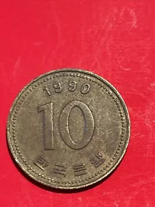 1990 South Korea 10 Won Brass Coin - Nice World Coin !!! - Picture 1 of 2