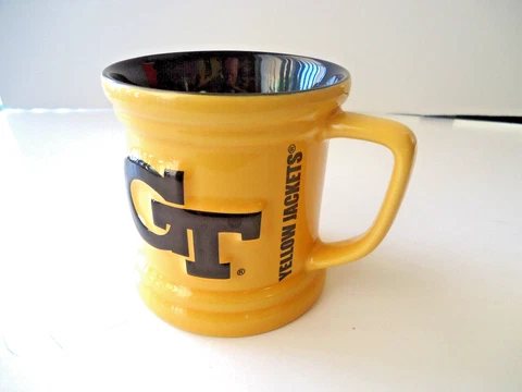 GEORGIA TECH YELLOW JACKETS 3D RAISED LOGO COFFEE MUG NEVER USED Cover