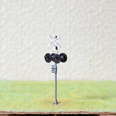 1 x OO / HO scale railroad crossing signal LED made 4 target faces silver #2GR4X - Image 1 of 4