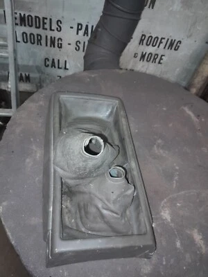 1996 Toyota Tacoma 2.7 5speed  Shifter Bezel - Image 1 of 4