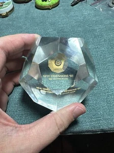 Fermacarte vintage IBM nuove dimensioni 1968 lucite - Foto 1 di 9