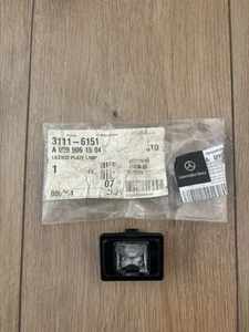 MERCEDES BENZ GENUINE NEW NUMBER PLATE LED LAMP LIGHT A0999061504 - Picture 1 of 2