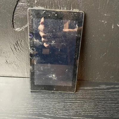 Tablet Amazon Fire SR043KL PARA REPUESTOS Foto 1 de 3