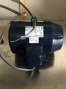 MOTOR/INVERSOR ELÉCTRICO (MARATÓN - 184T @ 1745 RPM) 5 HP (184TTDR4034DW) - Imagen 1 de 5