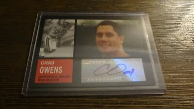 2005 #ROA-CO CHAD OWENS TOPPS HERITAGE  AUTOGRAPHED FOOTBALL CAD  - Image 1 of 2