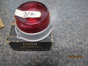 1952 Ford Brand New tail Light Lens Reduced !!! - Foto 1 di 4