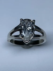 Anello solitario in argento sterling con zirconi taglio pera 12x7,5 mm misura 9 - Foto 1 di 9