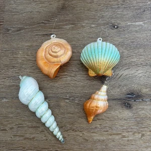 Conchiglie Conchiglia Albero di Natale Ornamenti Lotto 4 Misti Glitter Mare Oceano Spiaggia - Foto 1 di 9