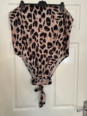 Chaolilai Halter Neck Animal Print Top - Large - Black/Peach/Cream - Sleeveless - Image 1 of 4