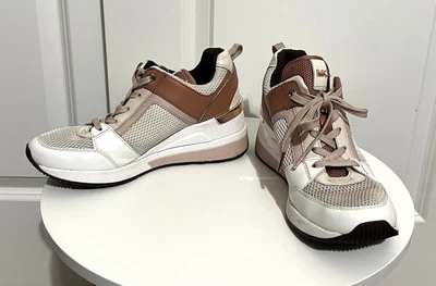 Zapatilla deportiva Michael Kors Georgie para mujer, talla 6,5 Foto 1 de 4