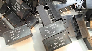 Lot of 49x Pulse PE-21264 Transformers 40N SEC B – Through-Hole, NOS - Picture 1 of 1