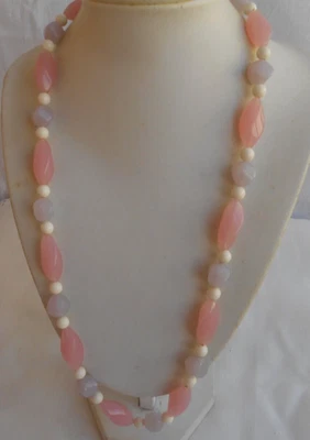 COLLANA firmata NAPIER pietre in lucite colore rosa lilla e bianche - Immagine 1 di 4