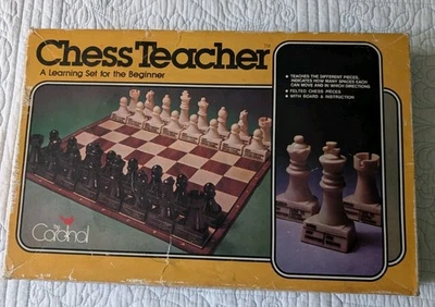 Vintage 1979 Chess Teacher Board Box Complete Felted Chess Pieces Learning Set - Image 1 of 4