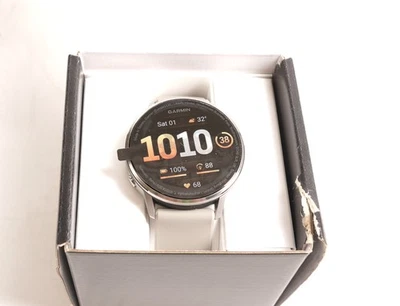 Reloj inteligente Garmin Venu 4 45 mm GPS con salud y estado físico avanzados (plateado/gris) Foto 1 de 4