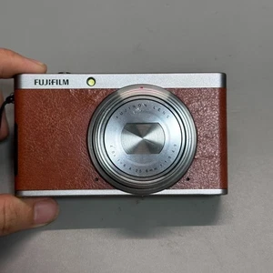 Cámara digital Fujifilm XF1 12,0 MP 4x zoom óptico idioma inglés marrón - Imagen 1 de 10