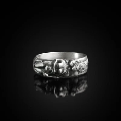 925 Sterling Silver Lovers Ring Hugging Couple Sculptural Love Band - Image 1 of 4