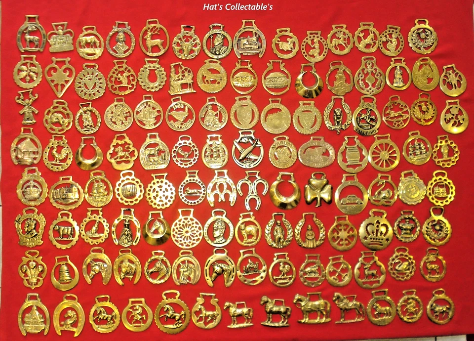 VINTAGE COLLECTABLE HORSE BRASSES OVER 120 TO CHOOSE FROM  - BOX  LOT D1 - Image 1 of 1