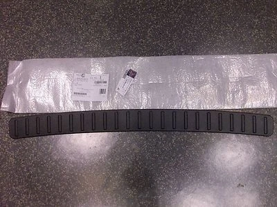 OEM GENUINE MERCEDES BENZ 07-09 GL X164 REAR BUMPER STEP PAD MOLDING Foto 1 de 2