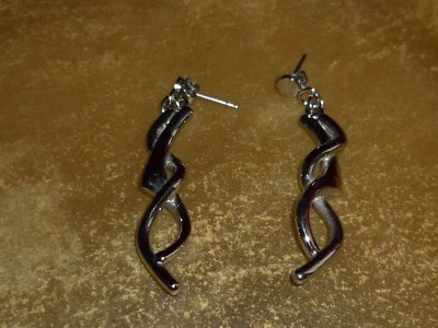 OHRRINGE EDELSTAHL KLASSISCH geschwungen  PW Schmuck hochwertig NEU  - Bild 1 von 3