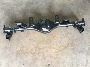 EMPTY 03-09 4RUNNER GX470 07-09 FJ CRUISER REAR AXLE HOUSING 4x4 or 4x2 OEM - Picture 1 of 4