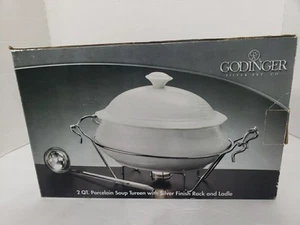 Godinger 2 Quart Suppenterrine Porzellan oval mit versilberter Schöpfkelle & Gestell NEU - Bild 1 von 4