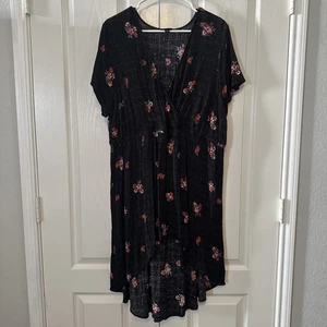 Torrid Babydoll Black Floral Gauze Surplice Tunic Dress Size 2 100% Rayon - Picture 1 of 14