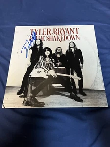 TYLER BRYANT & THE SHAKEDOWN SIGNED AUTOGRAPHED ALBUM FLAT PROOF - Picture 1 of 4