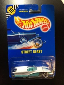 VINTAGE 1990 HOT WHEELS STREET BEAST SPEED POINTS #111 BLUE CARD NIP - Picture 1 of 2