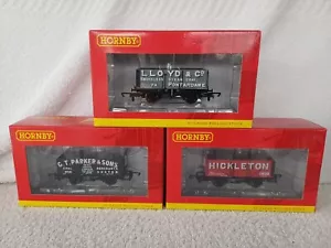 Hornby OO Gauge Rake Of Three 7 Plank Wagons R6703 R6704 & R6652 - Picture 1 of 7