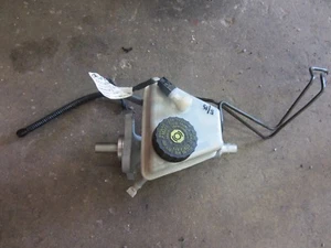 Mercedes 02 03 04 05 W203 coupe 2034300002 brake master cylinder reservoir b6 - Picture 1 of 1