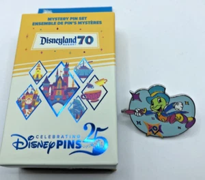 2025 DISNEYLAND 70TH ANNIVERSARY MYSTERY PIN JIMINY CRICKET PINOCCHIO - Picture 1 of 3