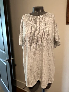 Lululemon shirt white pattern size 8 short sleeve longer cover your assets - Picture 1 of 3