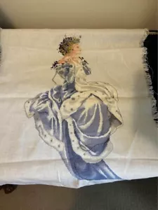 Completed needlepoint tapestry queen royalty 30 cm x 49 cm MP - Picture 1 of 4