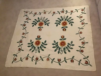 VIBRANT Vintage Floral Twin Quilt Coverlet 79” X 67.5” “ READ “ - Image 1 of 4