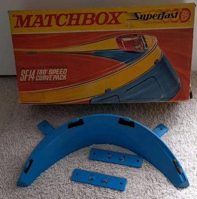 Matchbox Superfast SF-14 180° Speed Curve Pack -Complete -Boxed - Image 1 of 4
