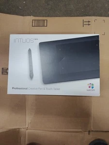 Wacom PTH451 Intuos Pro Graphics Pen & Touch Tablet (Black, Small), Tablet & Pen - Afbeelding 1 van 3