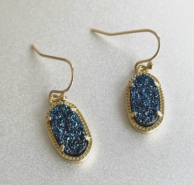 💗Last ONE🌟 New💗 $70 Kendra Scott Lee Light Gold Drop Earrings in Blue Drusy - Image 1 of 4
