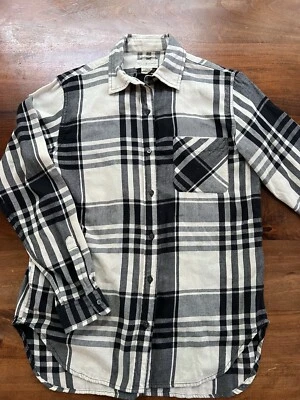 Camisa para mujer Ralph Lauren denim y suministro de franela a cuadros blanca y negra M Foto 1 de 4