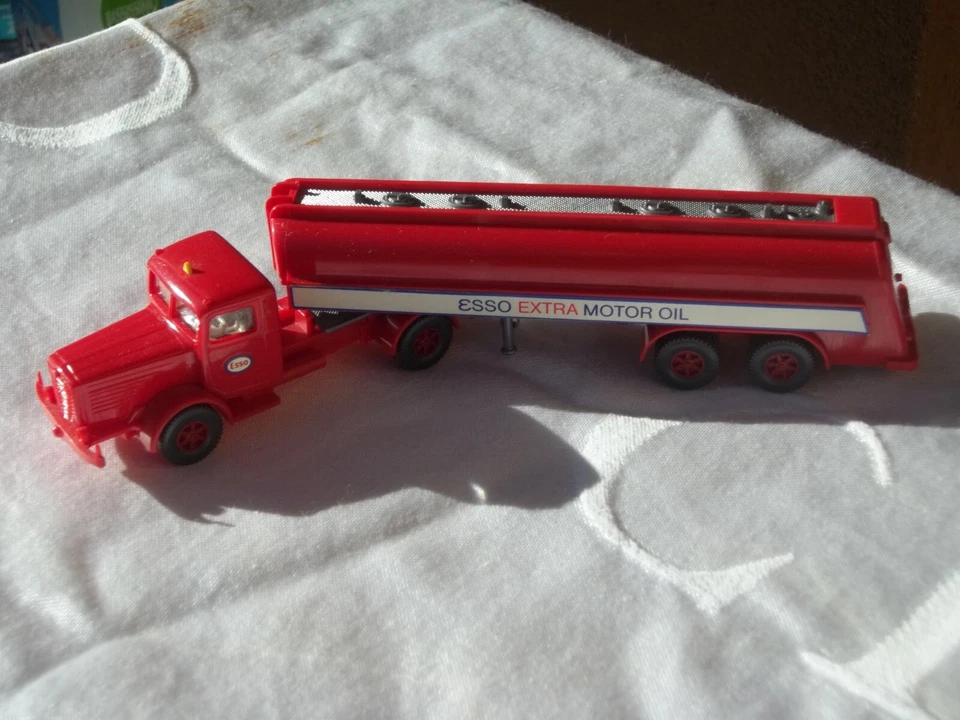 WIKING 1/87 HO SEMIRIMORCHIO BUSSING 8000 'ESSO' T79 VEDI DESCRIZIONE - Immagine 1 di 4