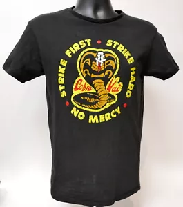 Cobra Kai, Karate Kid, ""Strike First, Strike Hard No Mercy"" schwarzes T-Shirt klein - Bild 1 von 9