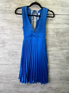 Sincerely Jules Dress XS Womens Blue Satin Deep V Neck Pleated Side Zip - Picture 1 of 10